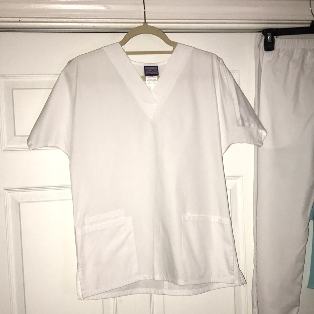 Cherokee scrub top XS